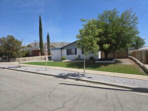 204 Stratus Rd in El Paso, TX - Building Photo - Building Photo