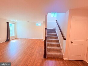 1071 Coastal Ave in Stafford, VA - Foto de edificio - Building Photo