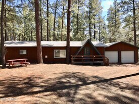 8871 Wild Turkey Ln in Pine, AZ - Building Photo