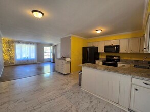 1855 Luneta Ct in Commerce Township, MI - Building Photo - Building Photo