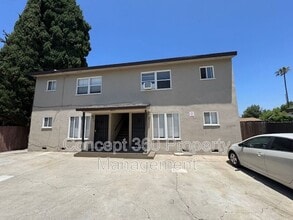 9855 1/2 Arkansas St in Bellflower, CA - Building Photo - Building Photo