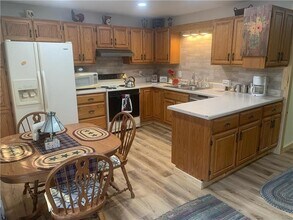 228 Hawthorn Rd in Claysville, PA - Building Photo - Building Photo