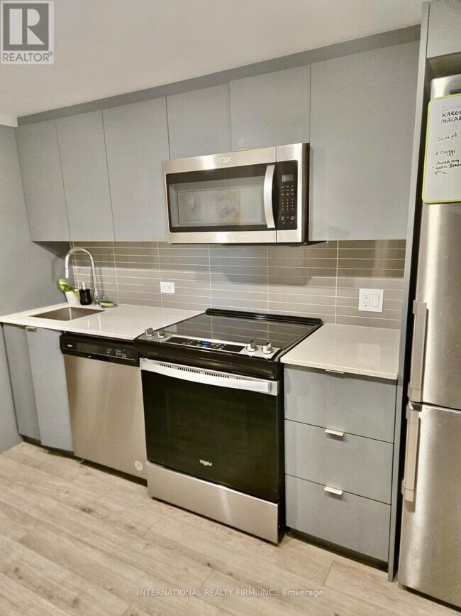 30 Tretti Wy in Toronto, ON - Building Photo - Building Photo