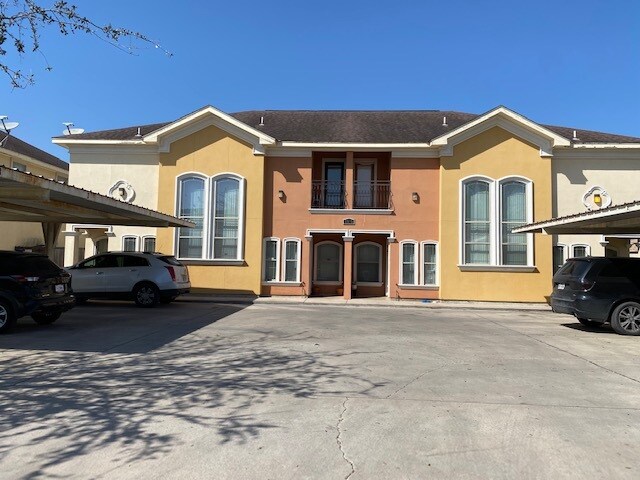 1306 W Kiwi, Unit 1 in Pharr, TX - Building Photo - Building Photo