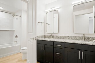 2960 Hawthorn Ave in Boulder, CO - Foto de edificio - Building Photo