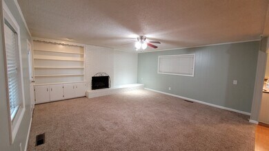 223 S Gunther St in Greenwood, AR - Building Photo - Building Photo