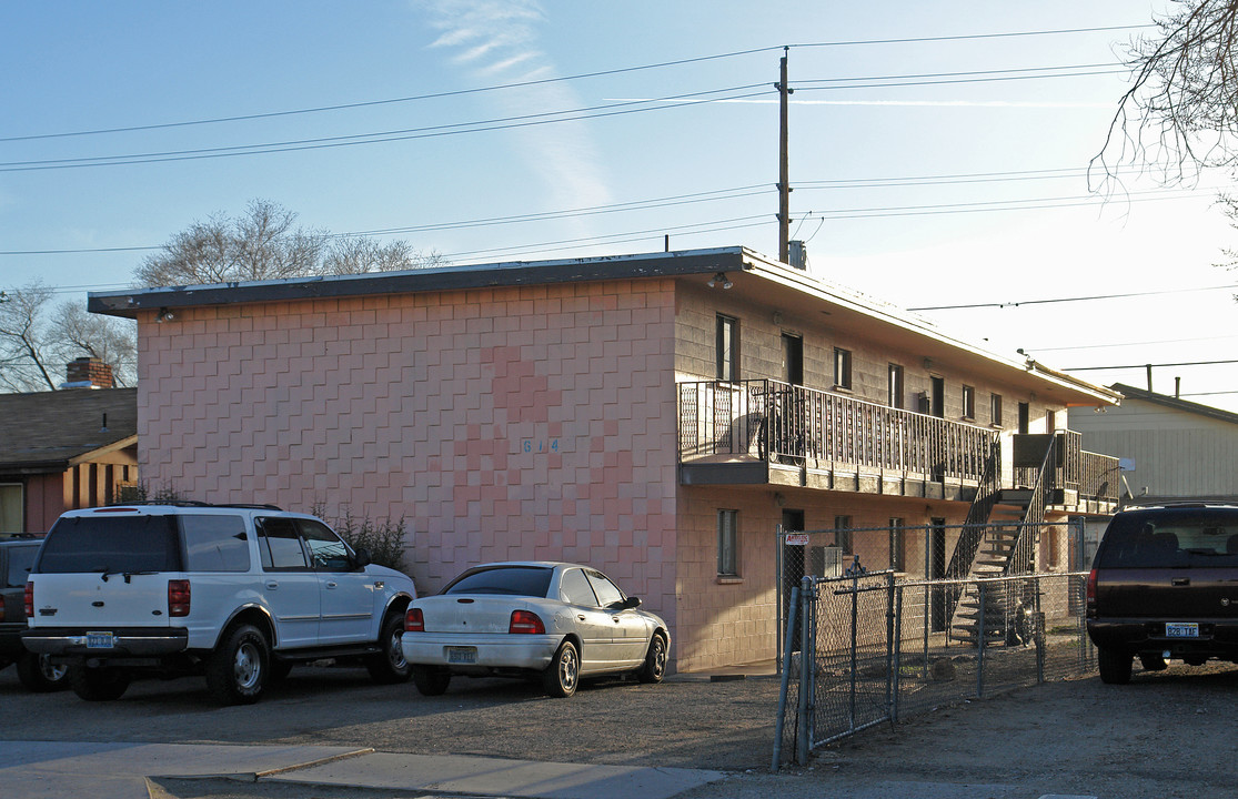 614 Morrill Ave in Reno, NV - Foto de edificio