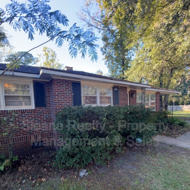 property at 5289 Hartford Cir