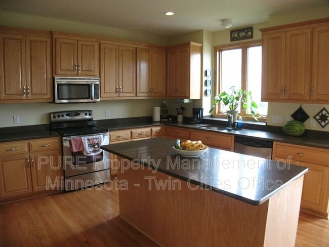 property at 1331 Eagle Bluff Ct