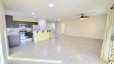 4790 S Toscana Pl in Pahrump, NV - Foto de edificio - Building Photo