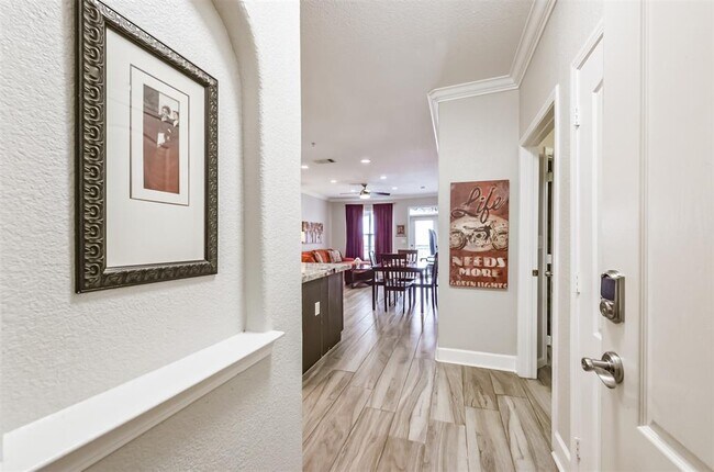 1711 Old Spanish Trail photo'