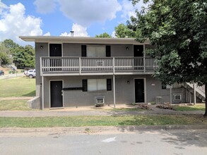 219 Barton St in Little Rock, AR - Building Photo - Building Photo