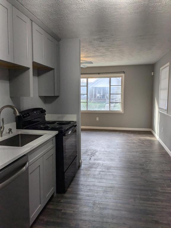 910 E Elm St in Kokomo, IN - Building Photo - Building Photo