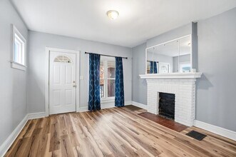 212 E Hudson St in Columbus, OH - Building Photo - Building Photo