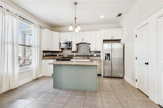 2418 General Taylor St in New Orleans, LA - Building Photo - Building Photo