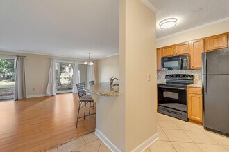 303 Westlake Ct in Niceville, FL - Building Photo - Building Photo