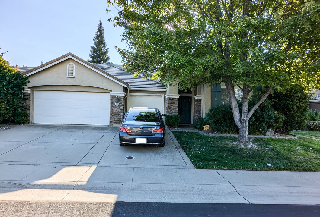 1520 Arrowwood Ln in Roseville, CA - Building Photo