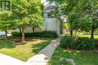 461 Beechwood Pl in Waterloo, ON - Building Photo - Building Photo