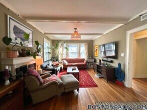 7 Boulevard Terrace in Boston, MA - Foto de edificio - Building Photo