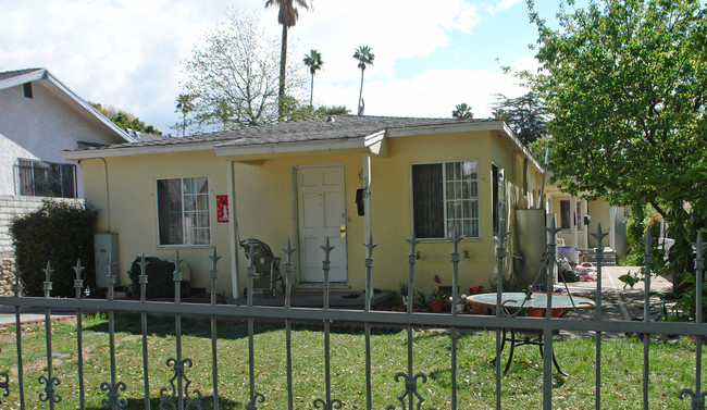 940 Los Robles Ave in Pasadena, CA - Building Photo - Building Photo