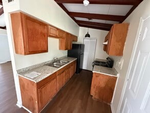 211 Rugby Rd in Lexington, KY - Building Photo - Building Photo