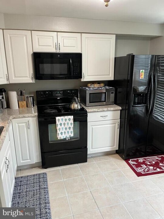 153 Villa Knoll Ct in Sicklerville, NJ - Building Photo