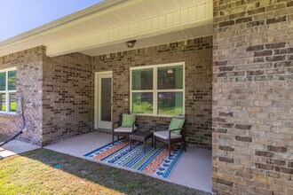 Twin Oaks Townhomes in Madison, AL - Building Photo - Building Photo