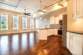 64 E Market St, Unit 202 in Corning, NY - Building Photo - Building Photo