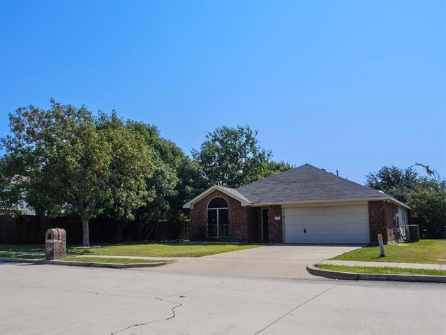 138 Cottonwood Ln in Little Elm, TX - Building Photo