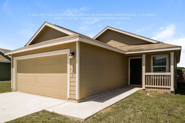 125 Parish Ln in New Braunfels, TX - Foto de edificio - Building Photo
