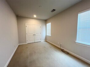 942 W 18th St in Houston, TX - Building Photo - Building Photo