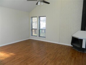 8607 Fathom Cir in Austin, TX - Building Photo - Building Photo