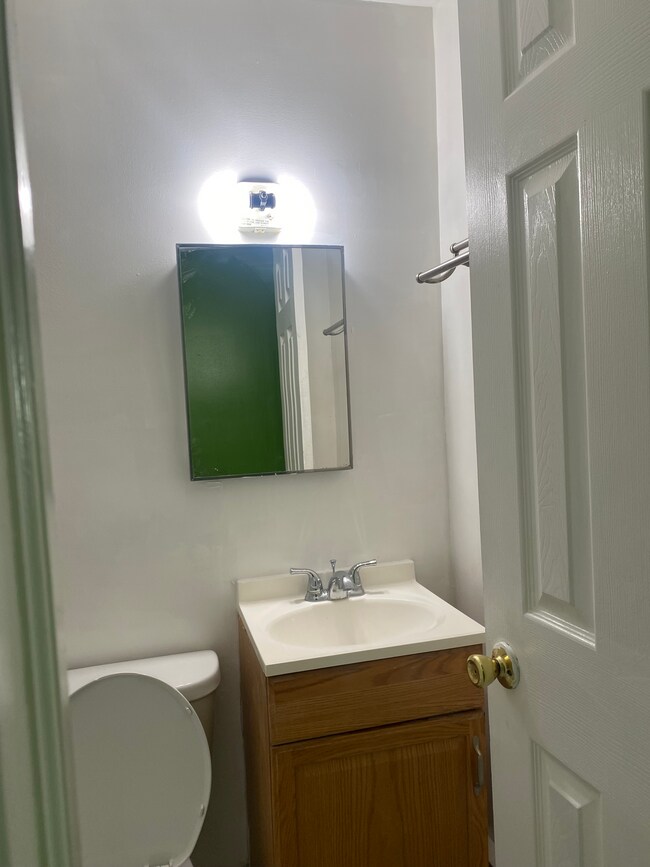 9523 Seaview Ct in Brooklyn, NY - Building Photo - Building Photo