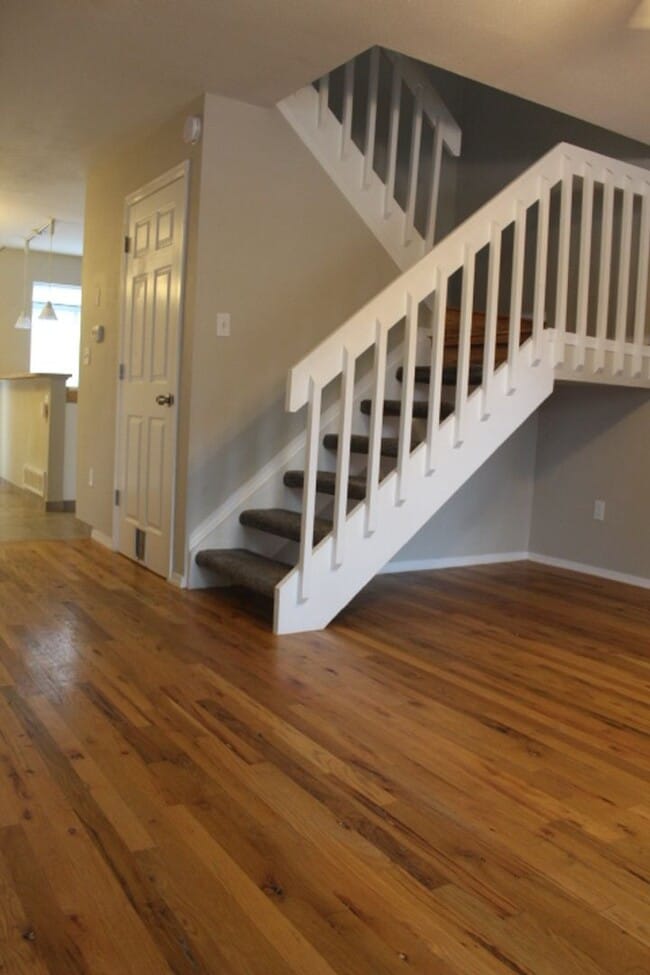 9610 W Chatfield Ave in Littleton, CO - Building Photo - Building Photo