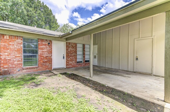 5301 Indio Cir