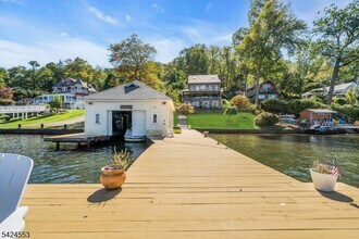 363 Lakeside Blvd in Hopatcong, NJ - Building Photo - Building Photo