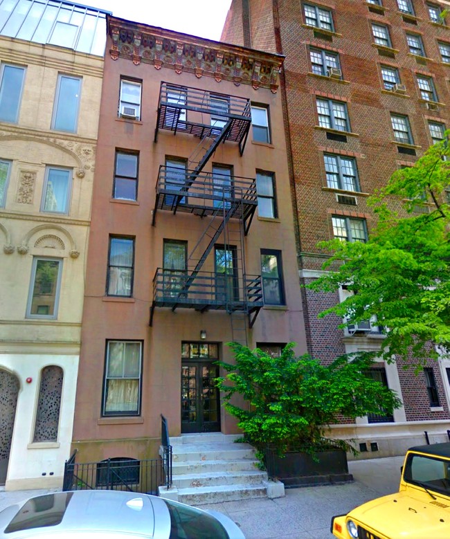 168 E 80th St in New York, NY - Building Photo - Building Photo