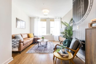 401 Cherry St-Unit -ID1261674P in Macon, GA - Building Photo - Building Photo