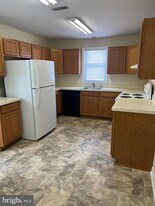 1221 Delmont Rd in Severn, MD - Building Photo