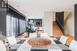 10 Graystone Gardens in Toronto, ON - Building Photo - Building Photo