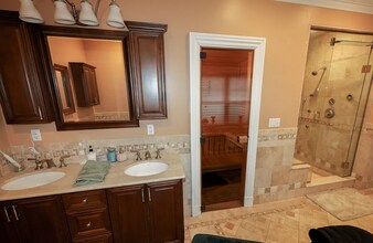 55 Hobart St in Boston, MA - Building Photo - Building Photo