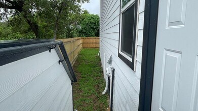 8711 Southwark St in Houston, TX - Building Photo - Building Photo