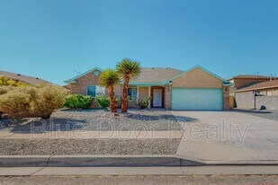 6928 Glen Hills Dr NE