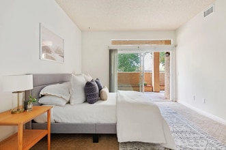 24015 Arroyo Park Dr in Santa Clarita, CA - Building Photo - Building Photo