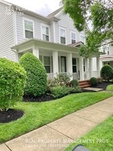 126 Pearl St in Herndon, VA - Building Photo - Building Photo