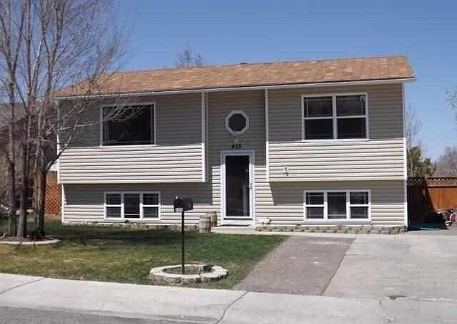 425 W Virginia Pl in Green River, WY - Building Photo