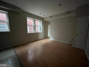 4728 Chestnut St in Philadelphia, PA - Building Photo - Building Photo
