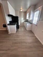 704 Sunny Ln in Irving, TX - Foto de edificio - Building Photo