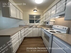 324 Bitteroot Dr in Boise, ID - Building Photo - Building Photo