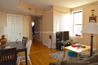 17 Highgate St in Boston, MA - Foto de edificio - Building Photo